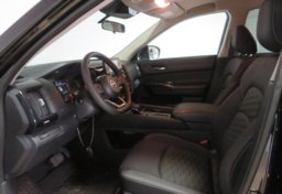 2022 Nissan Pathfinder - Image 25