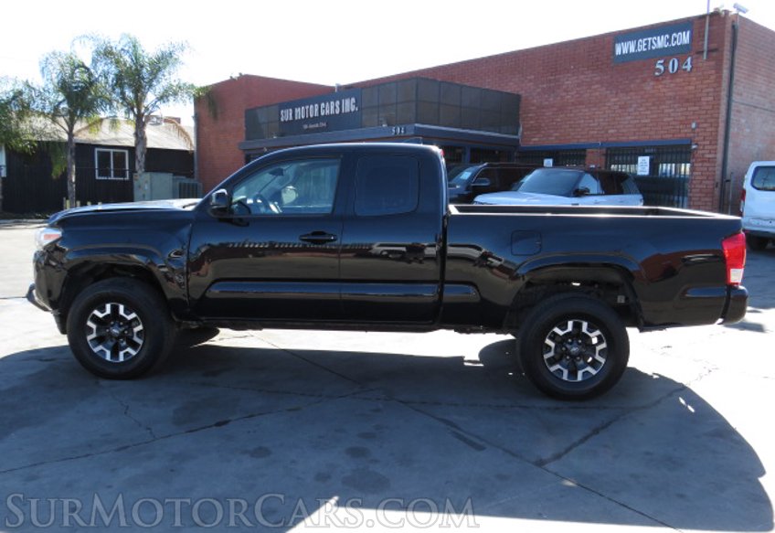 2017 Toyota Tacoma - Image 12