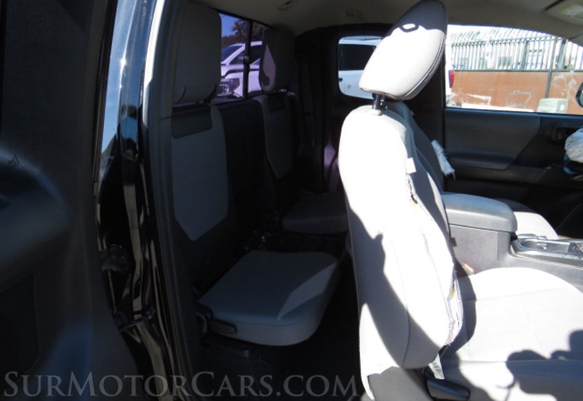 2017 Toyota Tacoma - Image 27