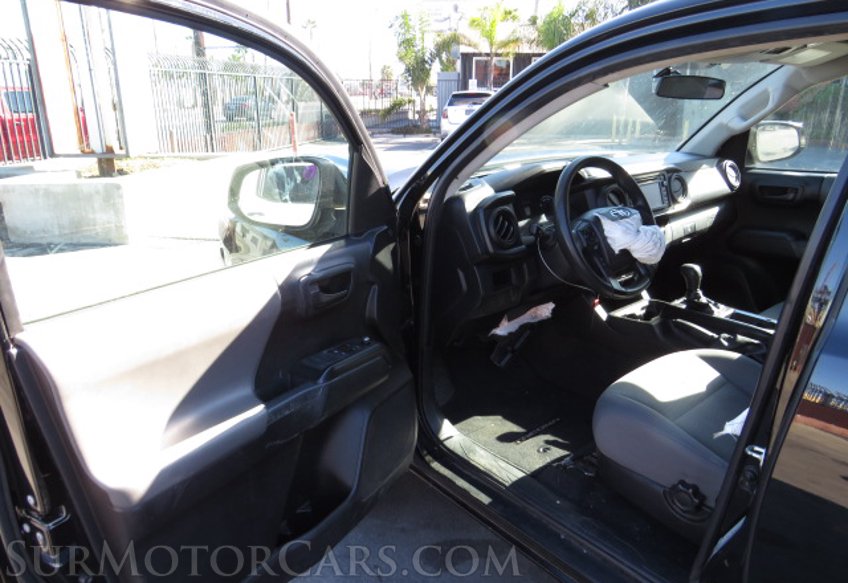 2017 Toyota Tacoma - Image 18