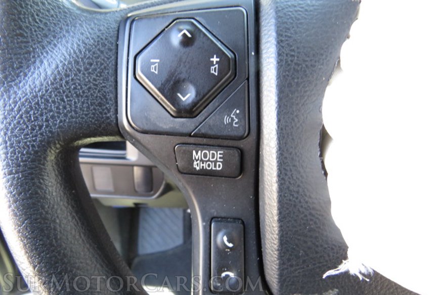 2017 Toyota Tacoma - Image 29