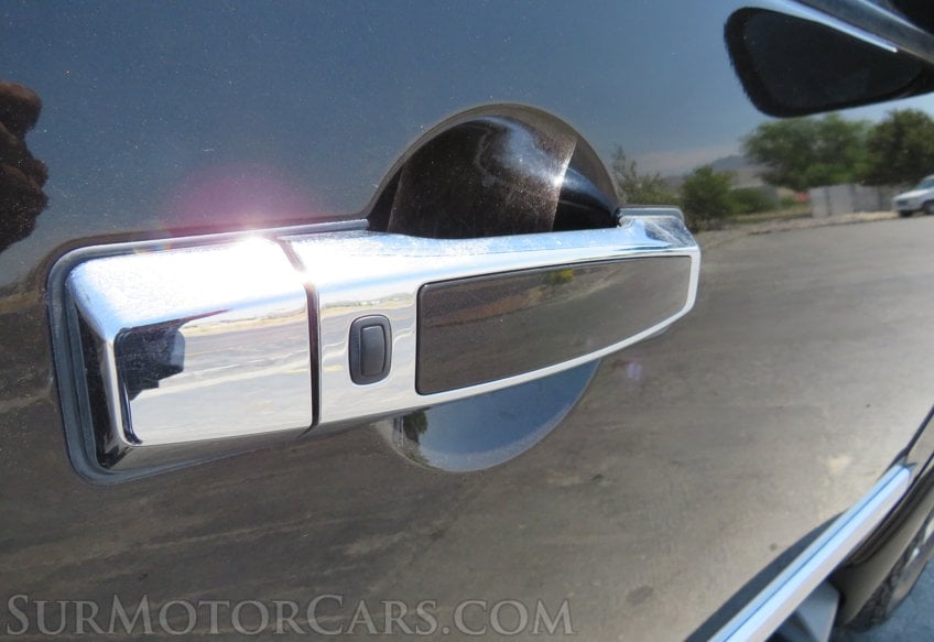 2015 Nissan Armada - Image 22