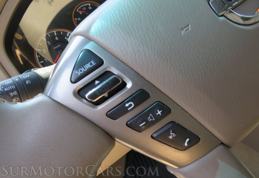 2015 Nissan Armada - Image 38