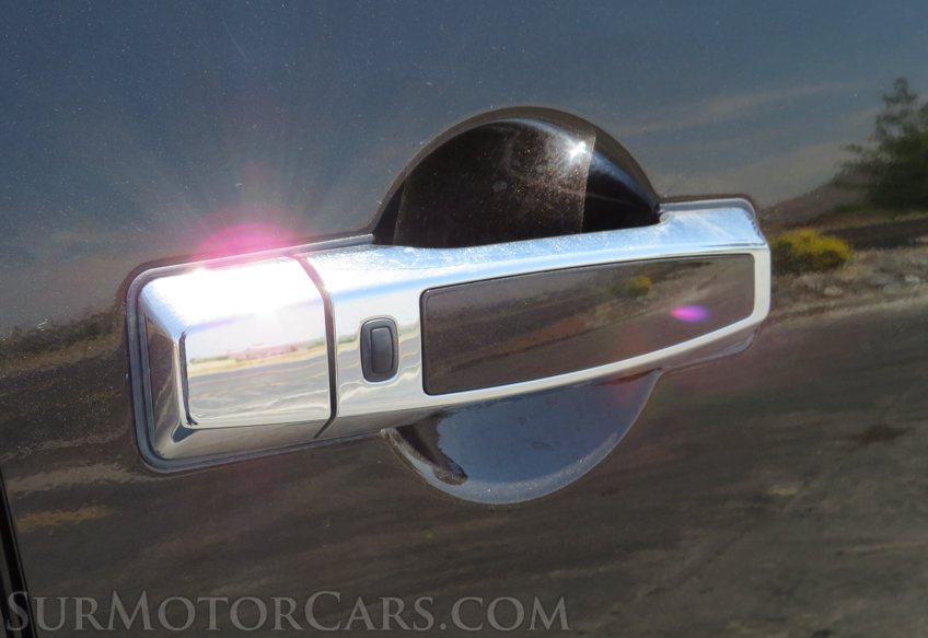 2015 Nissan Armada - Image 23