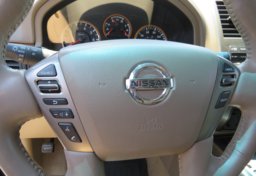 2015 Nissan Armada - Image 40