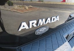 2015 Nissan Armada - Image 18
