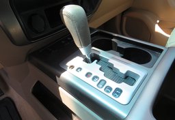 2015 Nissan Armada - Image 49