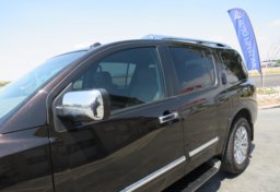 2015 Nissan Armada - Image 12