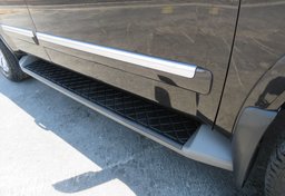 2015 Nissan Armada - Image 21