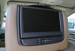 2015 Nissan Armada - Image 52