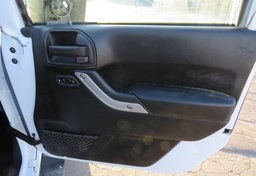 2017 Jeep Wrangler Unlimited - Image 37