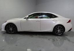 2015 Lexus IS 250 AWD - Image 10