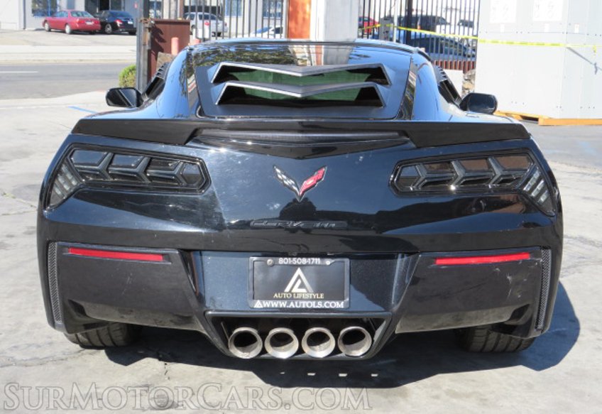 2017 Chevrolet Corvette - Image 11