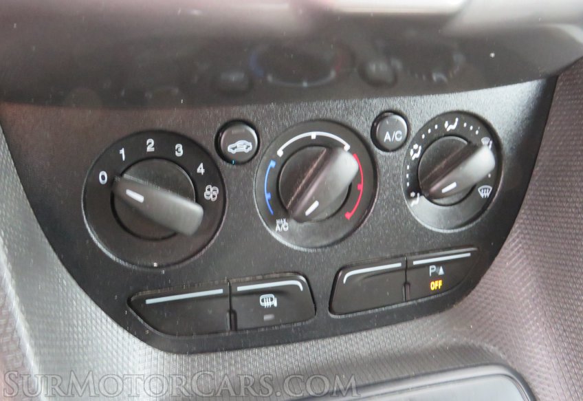 2017 Ford Transit Connect Van - Image 33