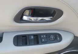 2016 Honda HR-V - Image 47