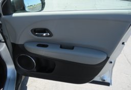 2016 Honda HR-V - Image 48