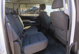 2017 Chevrolet Silverado 1500 - Image 33