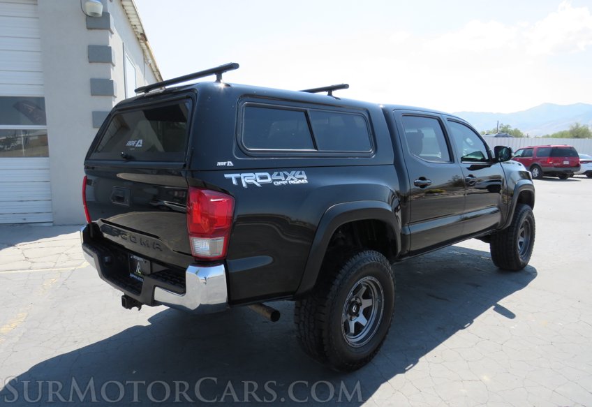 2017 Toyota Tacoma - Image 5
