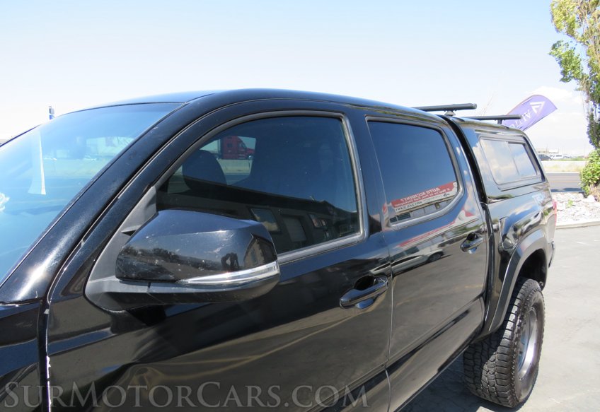 2017 Toyota Tacoma - Image 14