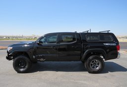 2017 Toyota Tacoma - Image 10