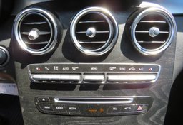 2018 Mercedes-Benz GLC - Image 47