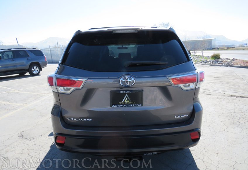 2015 Toyota Highlander - Image 12
