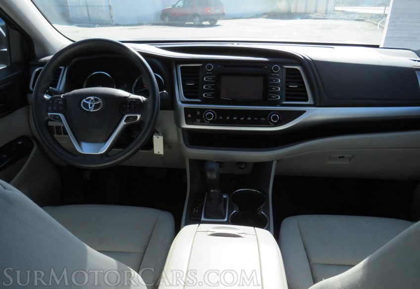 2015 Toyota Highlander - Image 22