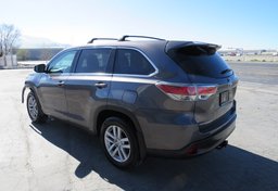 2015 Toyota Highlander - Image 8