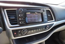 2015 Toyota Highlander - Image 42