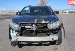 2015 Toyota Highlander - Image 11