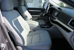 2015 Toyota Highlander - Image 24