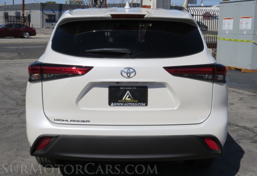 2021 Toyota Highlander - Image 11