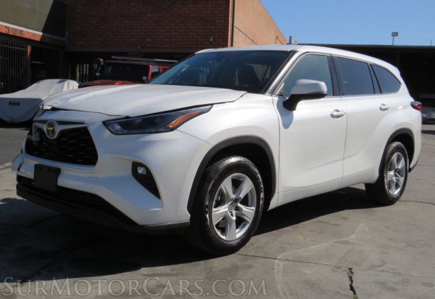 2021 Toyota Highlander - Image 3