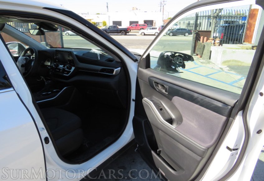 2021 Toyota Highlander - Image 21