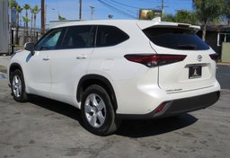 2021 Toyota Highlander - Image 7