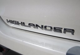 2021 Toyota Highlander - Image 18