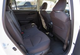 2021 Toyota Highlander - Image 30