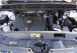 2021 Toyota Highlander - Image 57