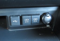 2021 Toyota Highlander - Image 38