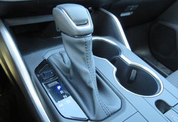 2021 Toyota Highlander - Image 40