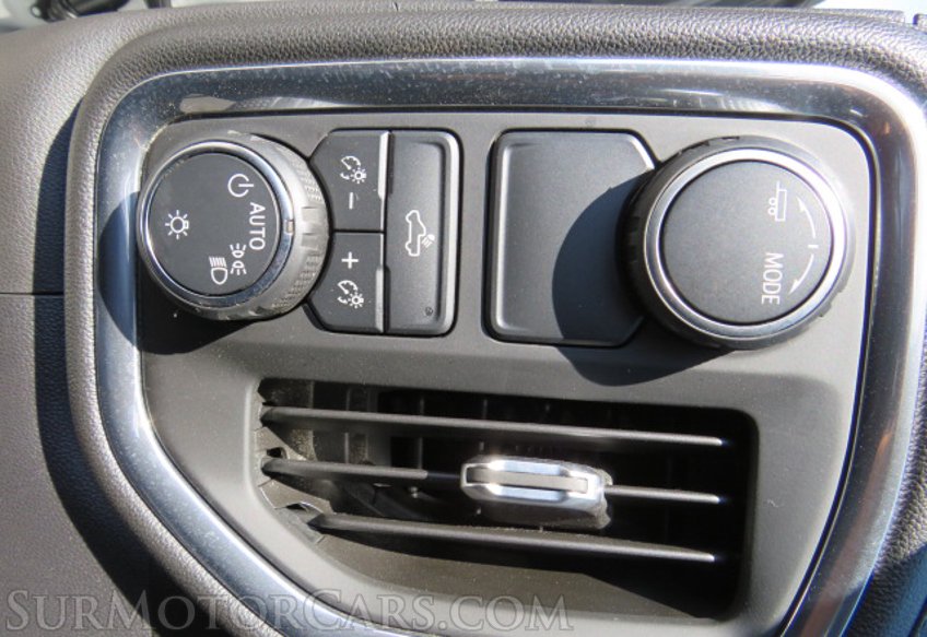 2021 Chevrolet Silverado 1500 - Image 39