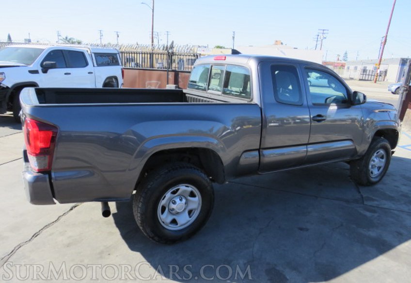 2018 Toyota Tacoma - Image 10