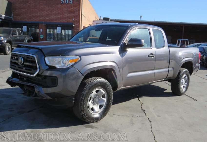 2018 Toyota Tacoma - Image 3