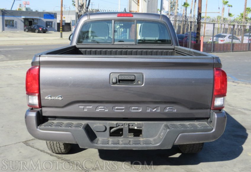 2018 Toyota Tacoma - Image 12