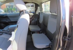 2018 Toyota Tacoma - Image 27