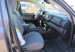 2018 Toyota Tacoma - Image 23