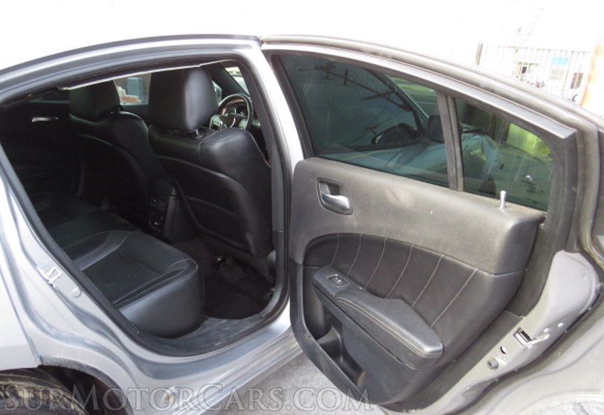 2018 Dodge Charger - Image 25