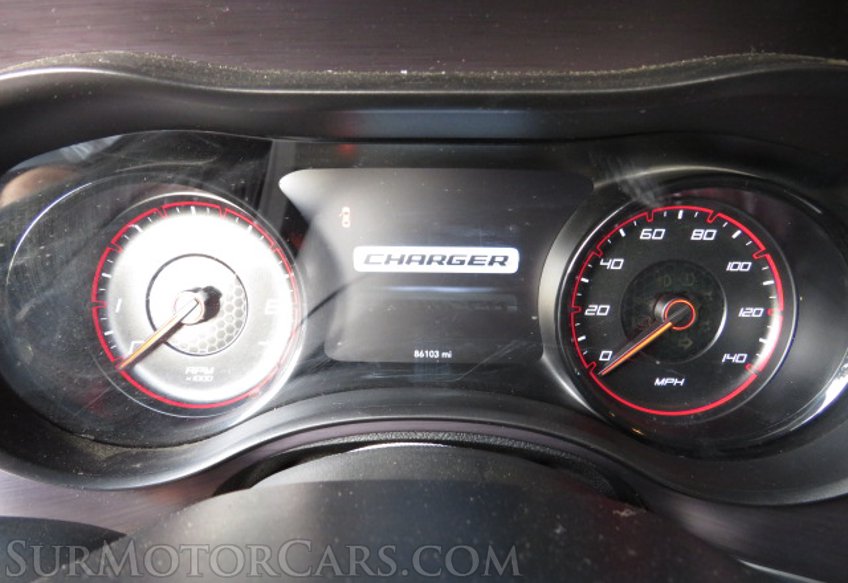 2018 Dodge Charger - Image 31