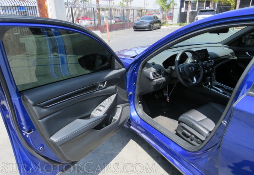 2018 Honda Accord Sedan - Image 19