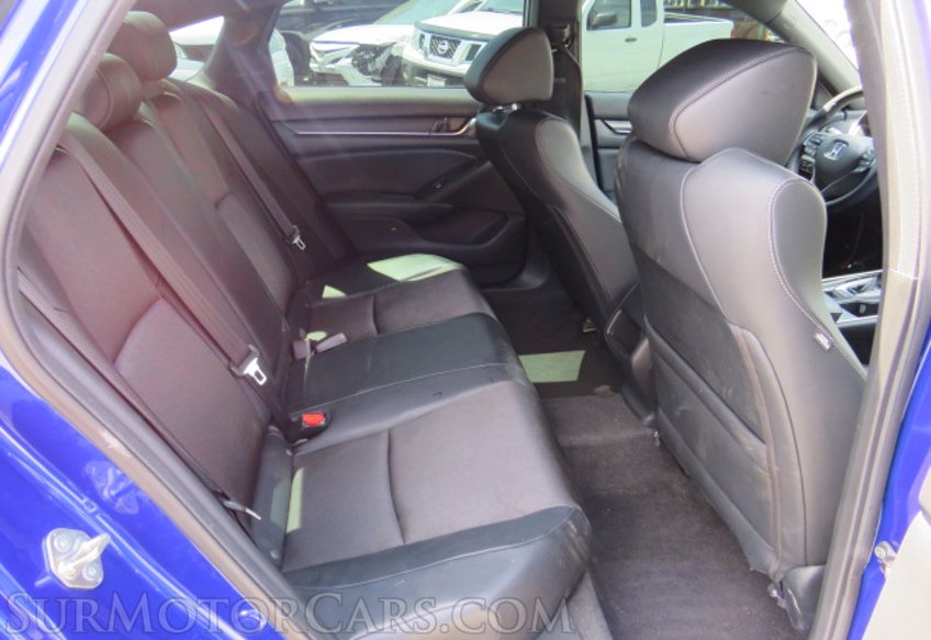 2018 Honda Accord Sedan - Image 28